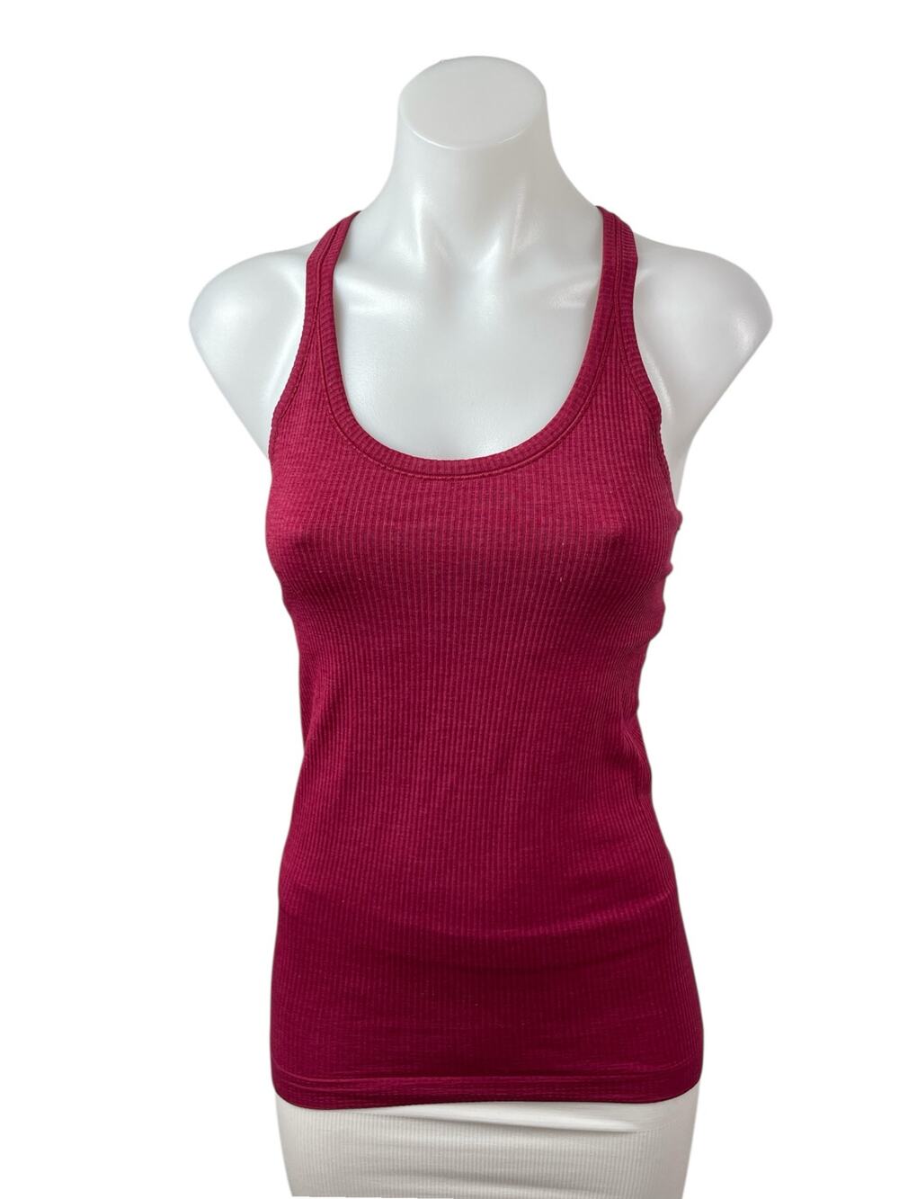 Lululemon Pink Scoop Neck Sleeveless Yoga Athletic Activewear Crop Tank Top Sz 2